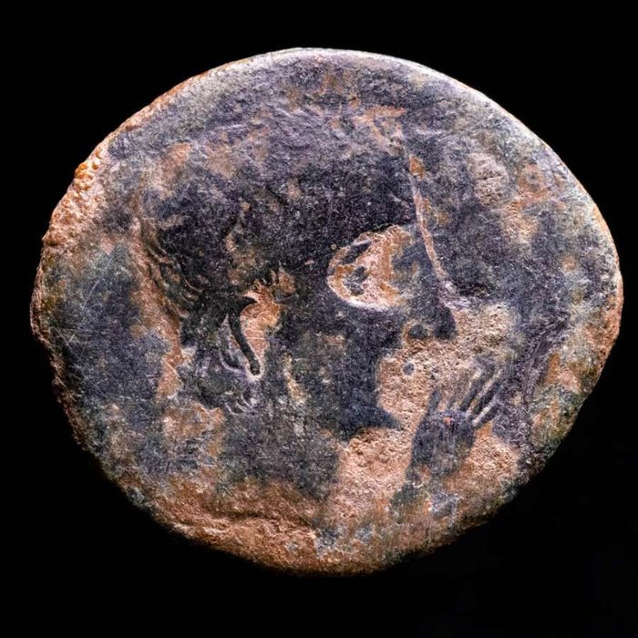 Hispania, Castulo. As from Linares, (Jaen) minted around 180 - 150 B.C. Sphinx right - star. Iberian legend CASTELE. Hand