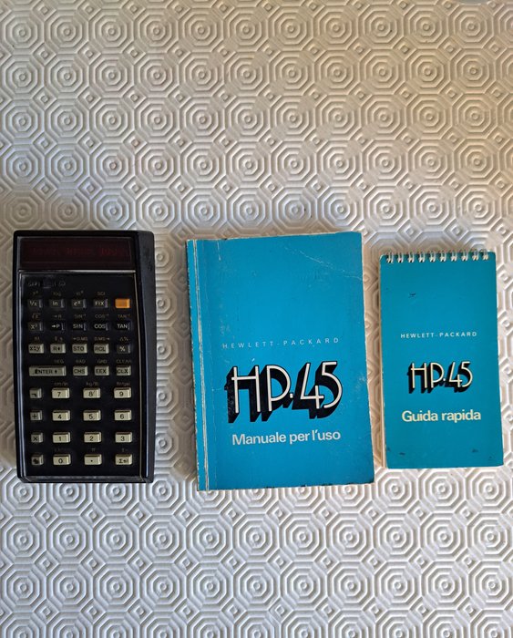Hewlett-Packard HP 45 - Calculator - Plastic - 1980-1990
