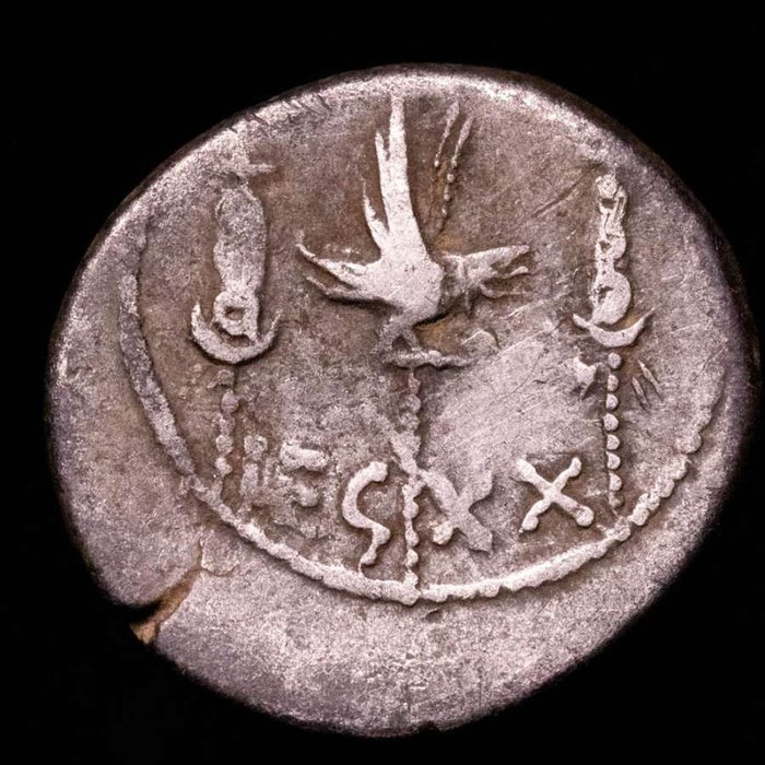 Repubblica Romana (imperatoriale). Marco Antonio. Denarius Military mint moving with Antony, autumn 32 - spring 31 B.C. Legionary series! LEG XX across fields.