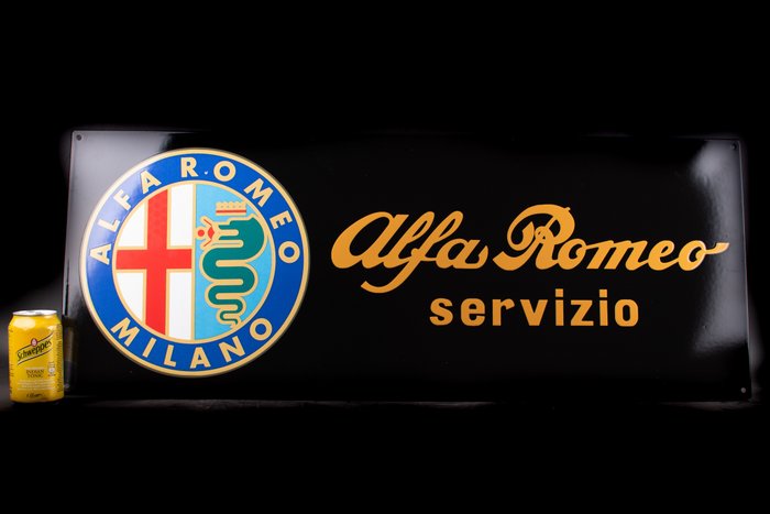 Sign - Alfa Romeo - XXL Alfa Romeo servizio - 90cm; enamel sign; beatiful presence on the wall