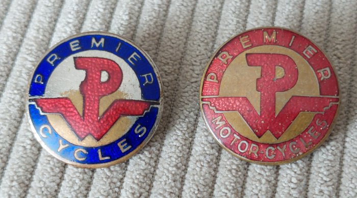 Draagspeld PREMIER - pin badges - Verenigd Koninkrijk - Eind 20e eeuw