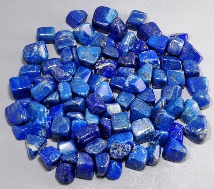 Luonnollinen Lapis Lazuli Hippusia - Korkeus: 30 mm - Leveys: 20 mm- 1024 g - (100)