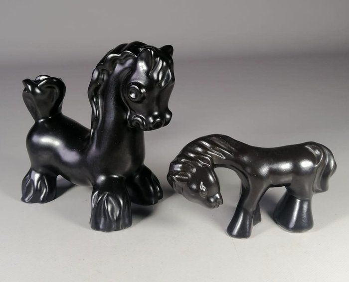 Colette Gueden (1905-2000) - 雕刻, deux chevaux - 16.5 cm - 陶瓷 - 1950