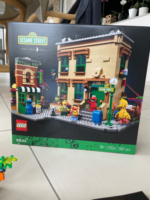 LEGO - Ideas - 21324 - Sesame street - 2010-2020年