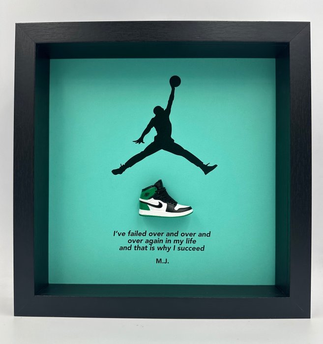 Ramme (1) - Indrammet sneaker Air Jordan 1 Retro Defining Moments Celtics  - Træ