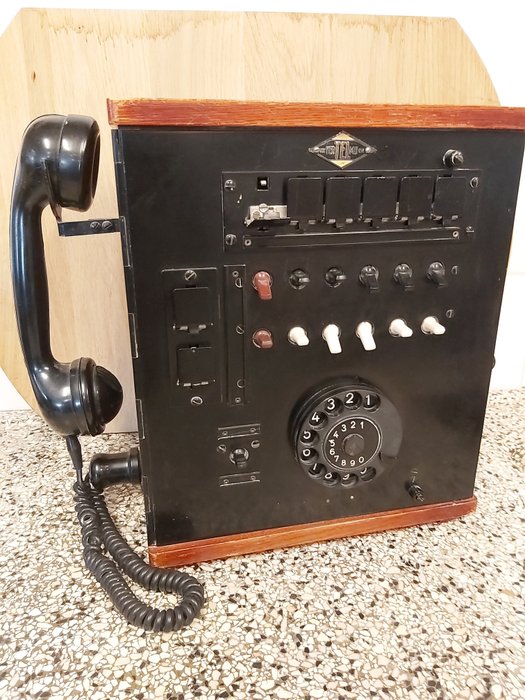 Teléfono analógico - Baquelita, Madera, Antigua central telefónica