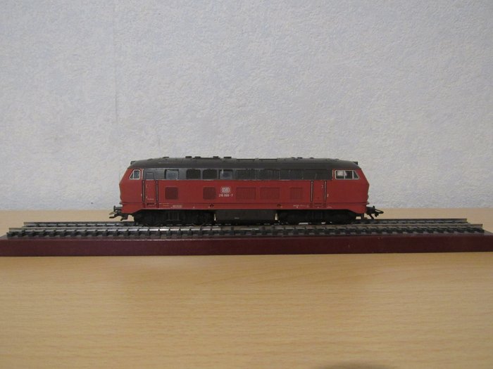 Märklin H0 - 3373 - 柴油火車 (1) - BR 216 068-7，達美航空 - DB AG