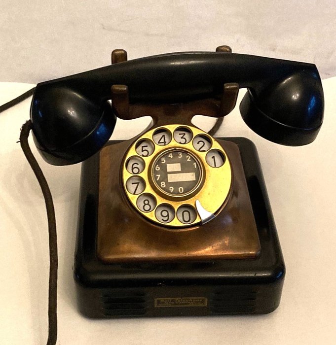 Bell Telephone Company - MFG Anvers - Analog telefon - Klokketelefon - Jern (støbt/smeltet), Kobber