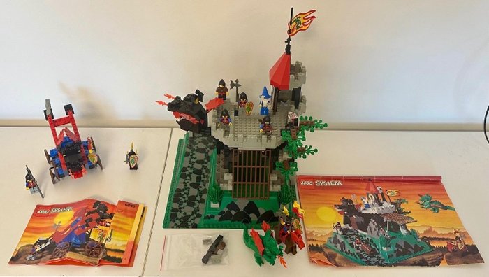 Lego - Dragon Knights - 6043 / 6082 - Dragon Defender / Fire Breathing Fortress - 1990-2000 - Danmark