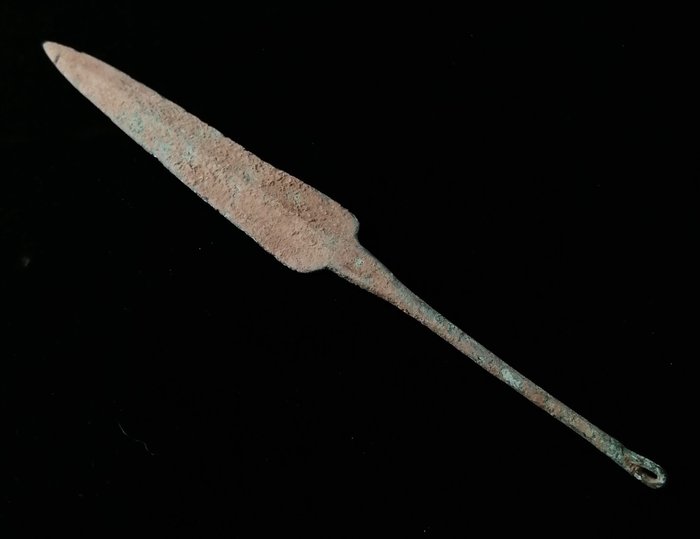 Edad del Bronce Bronce Cabeza de lanza estrecha  (Sin Precio de Reserva)