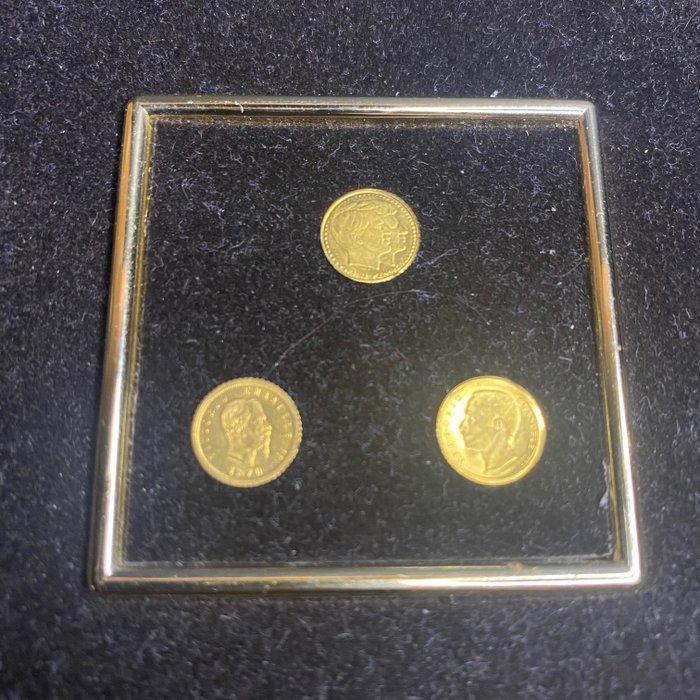 世界. Lot of “Smallest World Gold Coins” (3 pieces)