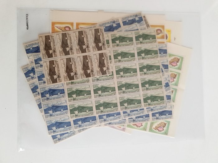 Colonia francesa  - Acumulación con múltiples sellos del NSC de Comoras antes de la independencia,...
