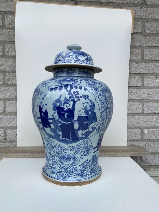 Vase - Porzellan - China - Zweite Hälfte des 20. Jahrhunderts