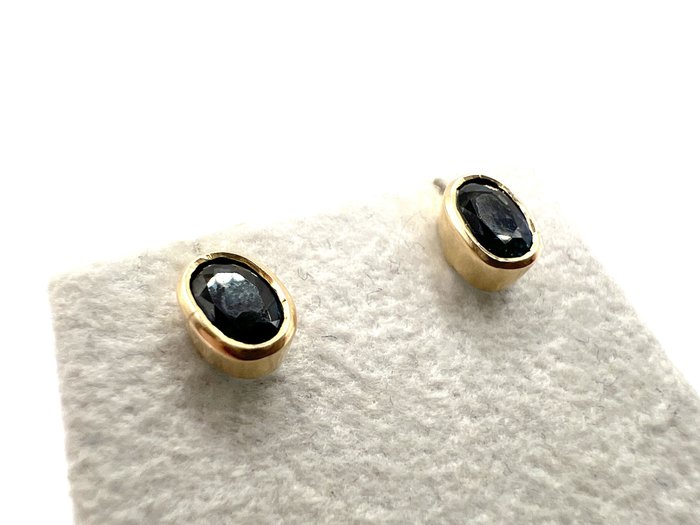No Reserve Price - Earrings - 14 kt. Yellow gold -  0.60 tw. Sapphire 