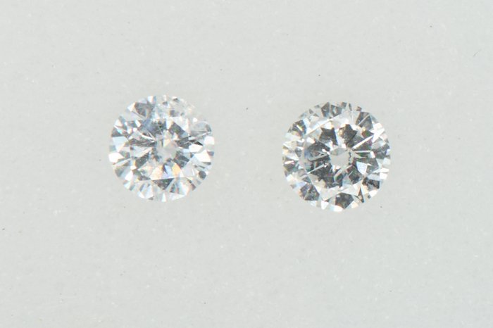 2 pcs Diamanten - 0.24 ct - Ronde - NO RESERVE PRICE - E - G - P1