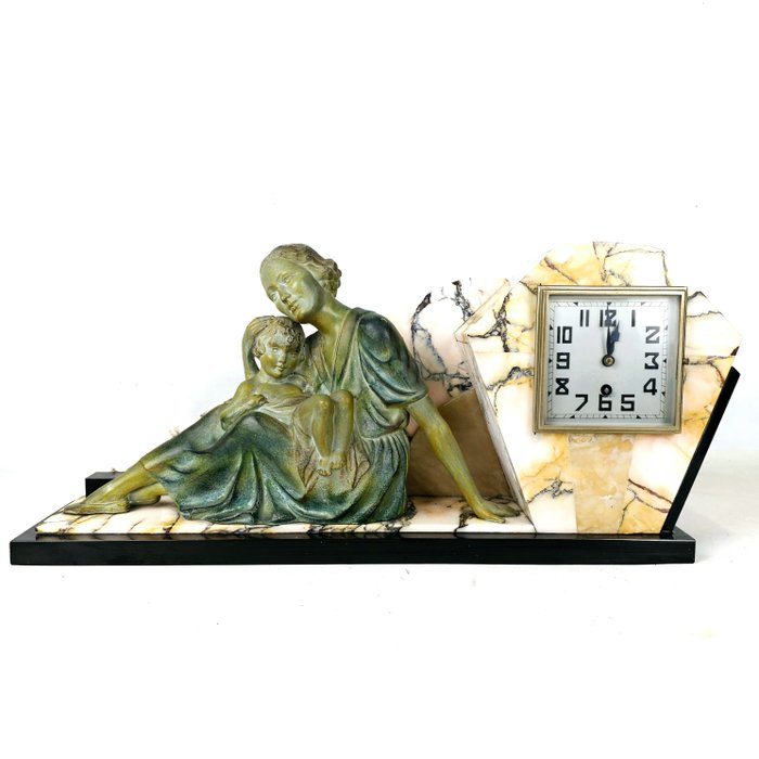Ur - Elegant marble Art-deco clock depicting mother and child, approx. 1920 -  Art Deco Marmor, spelter - 1910-1920