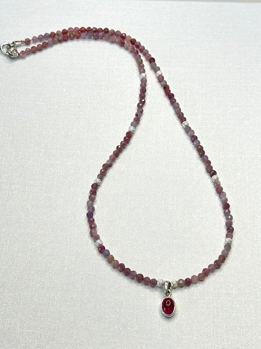 Rubellit Halskette - Exklusives Stück - Einzigartiger Artikel - Breite: 42 cm- 6.6 g