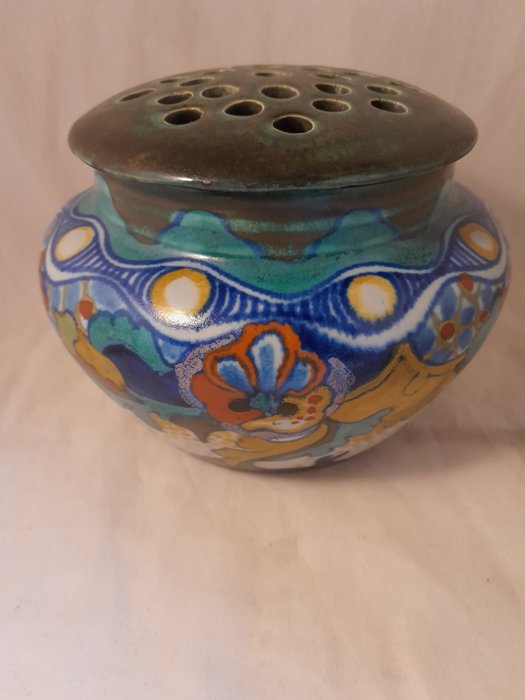 Plateelbakkerij Zuid-Holland W.P Hartgring - Vase (1) -  Vase mit Blumengitter  - Töpferware