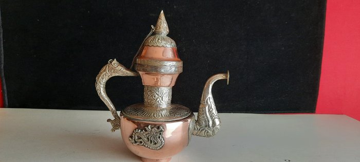 prachtige decoratie Tibetaanse theepot met draken versiering - Teapot - Copper, Silverplate