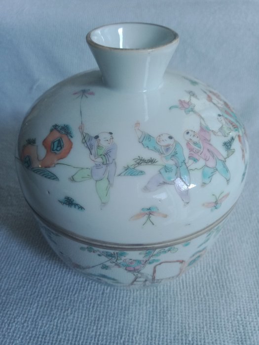 Ancient Chinese vase - Porcelain - China - 20th century