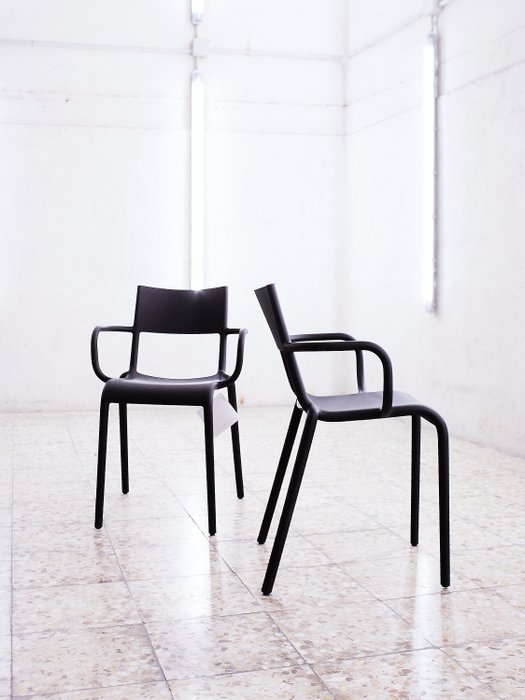 Kartell - Philippe Starck - Generic A - 扶手椅 (2) - 黑色的 - 聚丙烯