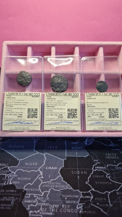 Sicile, Syracuse. Lotto di 3 monete Æ secolo IV - III a.C.