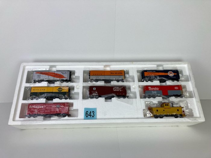 Märklin H0 - uit set 29848 - Conjunto de vagones de tren de mercancías a escala (1) - 8 vagones de mercancías - Union Pacific Railroad