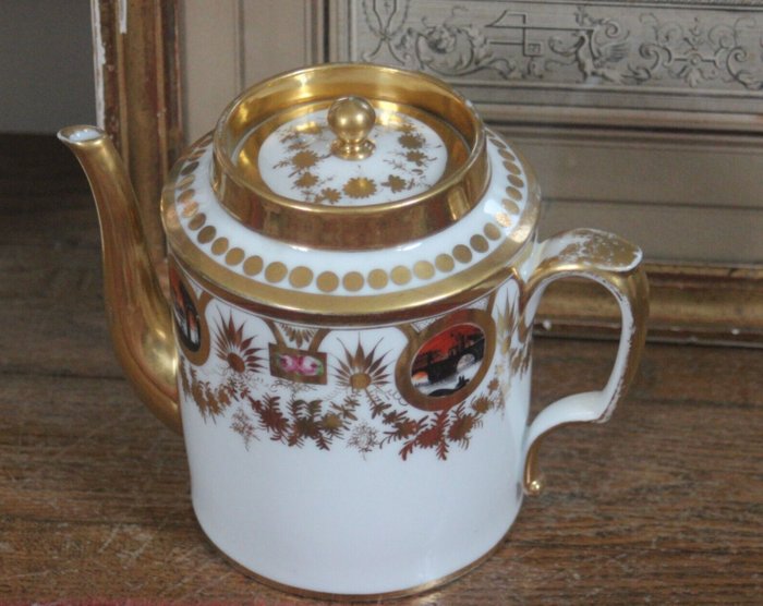 Verseuse / cafetière en porcelaine d'époque Louis XVI Directoire fin XVIIIe - Ibric (1) - Porțelan