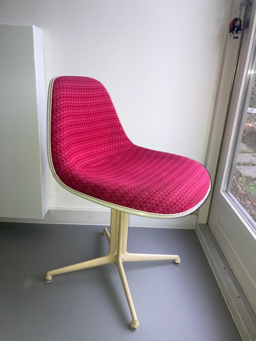 Herman Miller - Charles & Ray Eames - 椅子 (1) - 拉方达 - 玻璃纤维