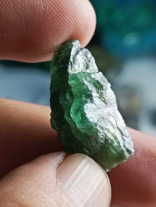 Emerald 17.5 克拉頂級綠色哥倫比亞原始大祖母綠水晶。天然，100%來自特殊- 3.5 g