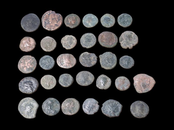 Roman Empire. Lot of 31 Æ coins 3rd-4th century AD  (No Reserve Price)