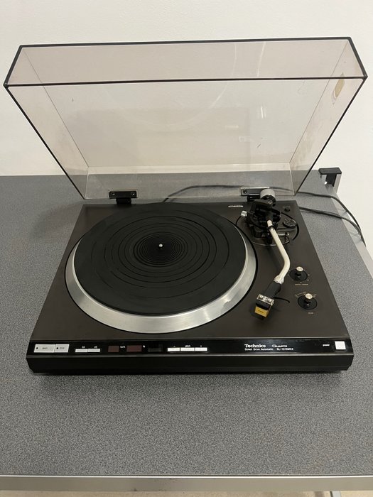 Technics - SL-1310 MK2 - Fully Automatic Direct Drive Turntable