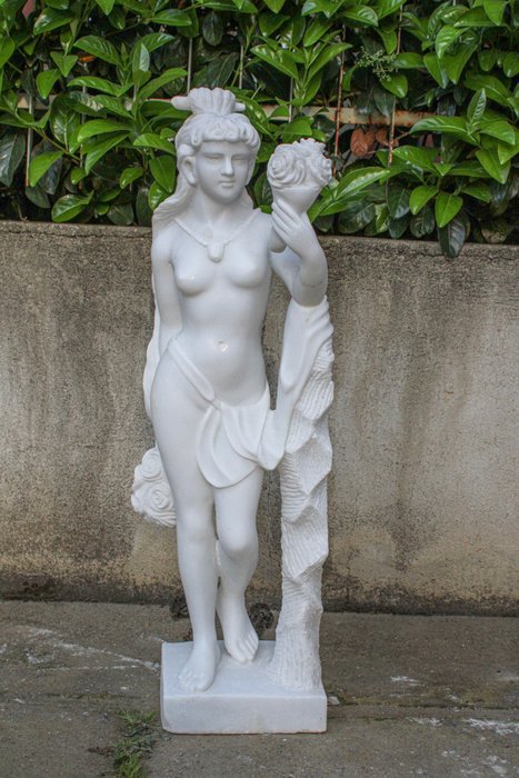 Scultura, "Giovane fanciulla" - 100 cm - Marmo bianco statuario