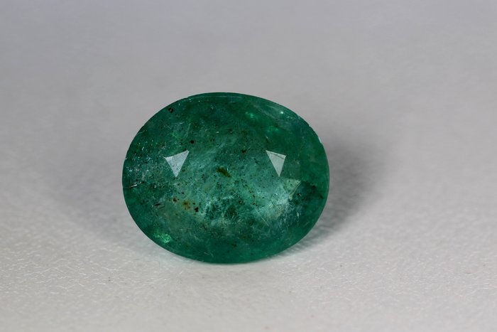 No Reserve Price Emerald  - 3.55 ct - IGI