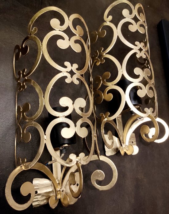 Wall sconce (2) - Iron (wrought)