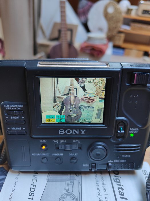 Sony 2 Mavica's:  MVC-FD-7 and MVC-FD81 Digitalkamera
