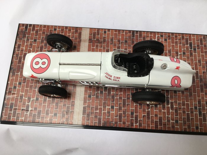 Carousel 1:18 - 1 - Voiture de course miniature - Watson Roadster - Pat Flaherty - 1956 Indianapolis 500