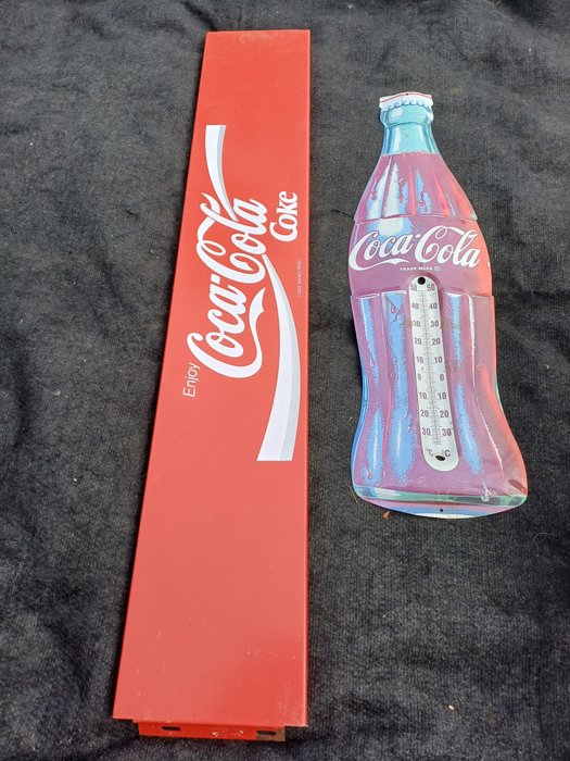 Coca-Cola Trademark Coca-Cola - Tegn (2) - Jern og tin
