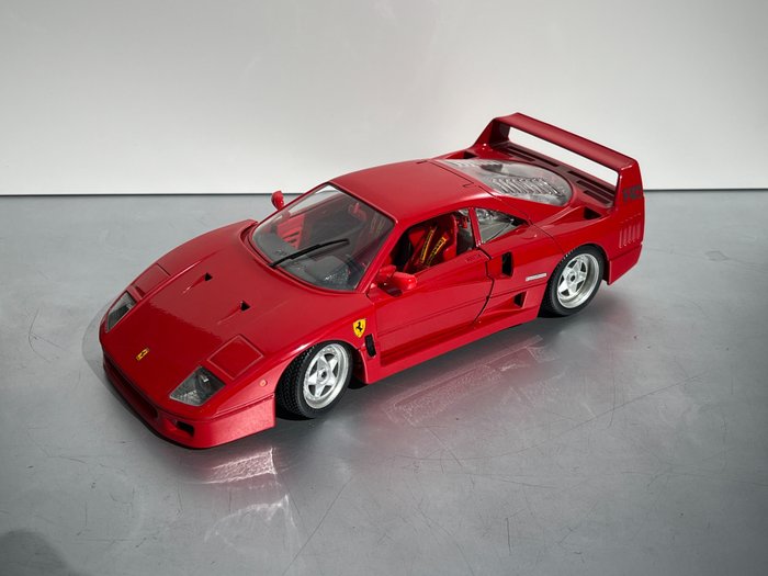 Die Cast collection by Bburago 1:18 - Modellino di auto sportiva - Ferrari F40 1987 - Edizione originale del 1989