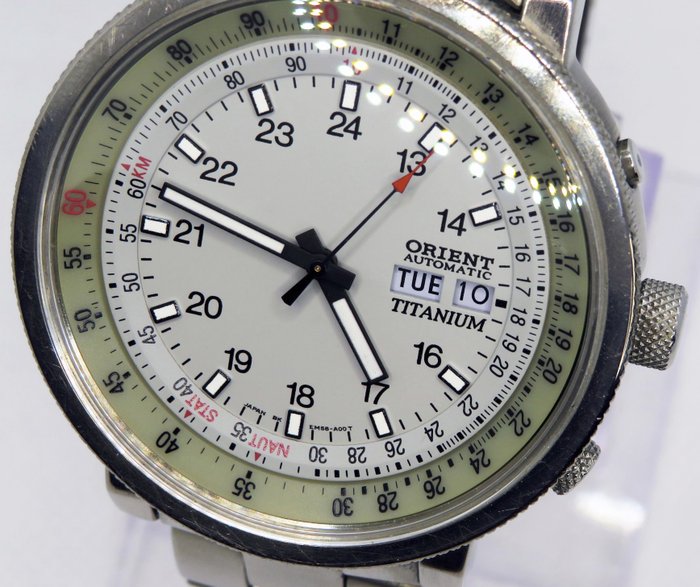 Orient - Rare Slide rule day-date watch - Sem preço de reserva - EM58-C2 CEM58003KW - Homem - 2000-2010