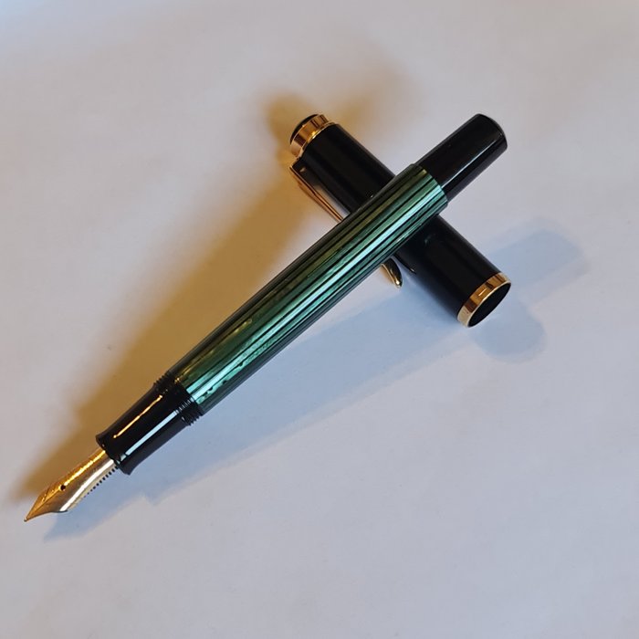 Pelikan - M400 - Fountain pen