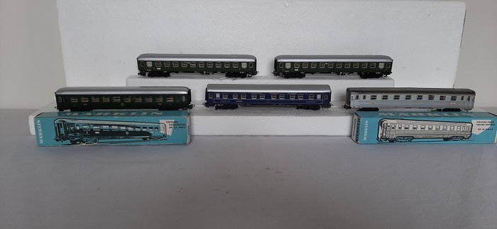 Märklin H0轨 - 4033/4050/4029/4065 - 火车车厢模型 (5) - 5节客车 - ÖBB, SNCF