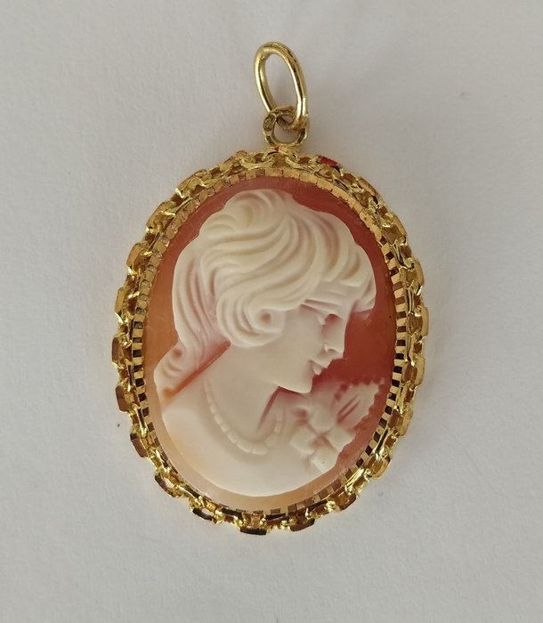 Ohne Mindestpreis - An Outstandinly Beautiful 18kt Gold  Cameo Pendant Weighing 5.31 grams - Camée Gelbgold 