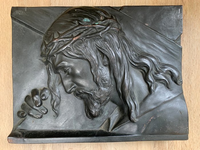 Kristne genstande - Kristus bærer korset (1) - Kobber og gips - 1900-1910