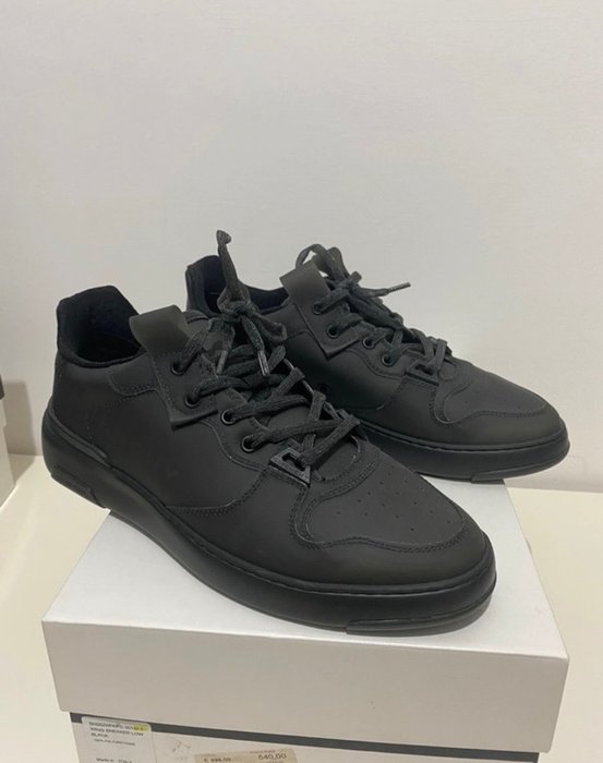 Givenchy - Low Sneaker - Größe: Shoes / EU 42.5