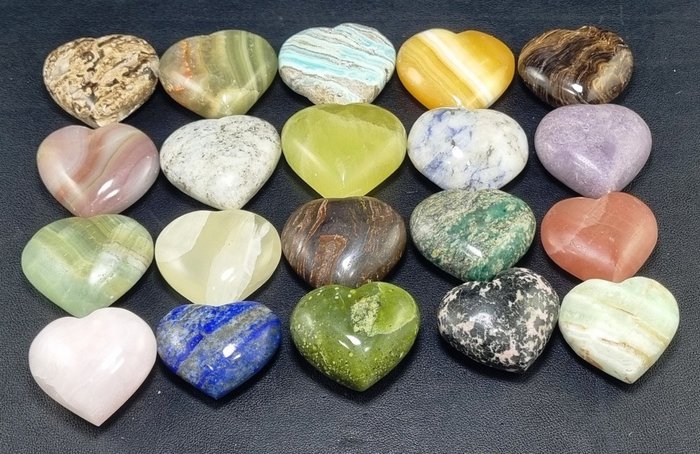 青金石、亚马逊石、碧玉、蛇纹石、锂云母、雪花石、阿富汗石、东陵石、蔷薇辉石 心形 - 高度: 61 mm - 宽度: 50 mm- 2320 g - (20)