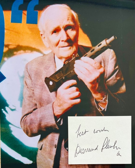 James Bond 007: For Your Eyes Only - Desmond Llewelyn as "Q" , signed with COA