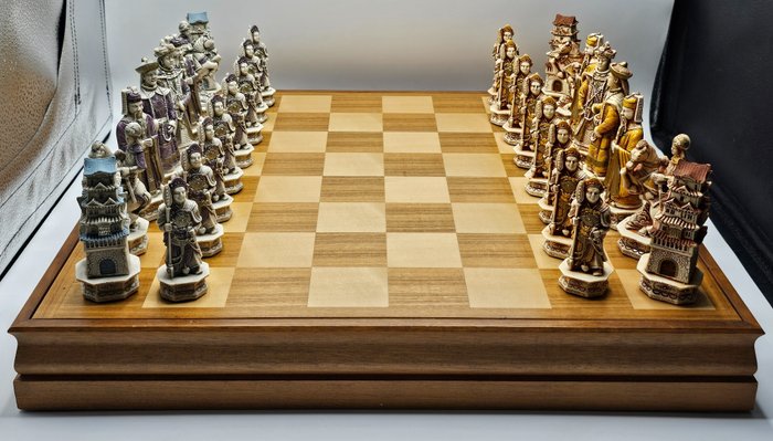 Dal Negro en collaboration avec Luca Nigri thème empereur de Chine, chess set, echiquier, jeux - Zestaw szachowy - Marmur