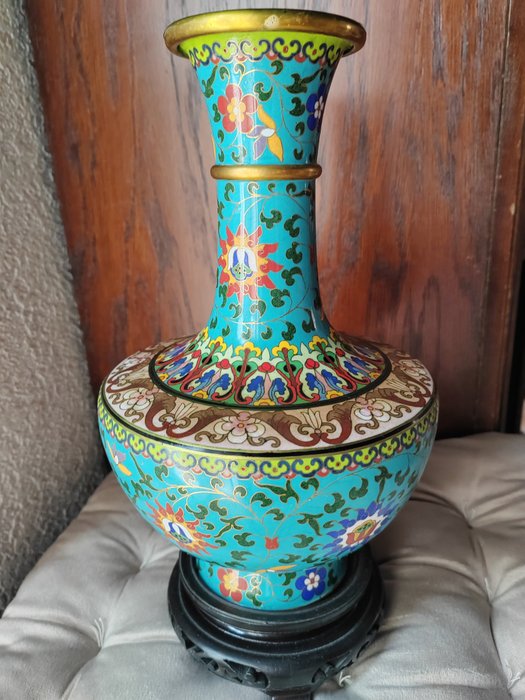 Vase - Chinesische Cloisonné-Emaille - China  (Ohne Mindestpreis)