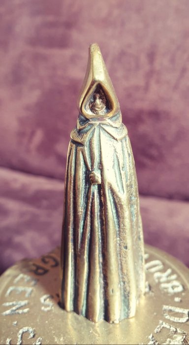 Autoteil (1) - anders - Ornament Cloaked Wizard - 1920-1930